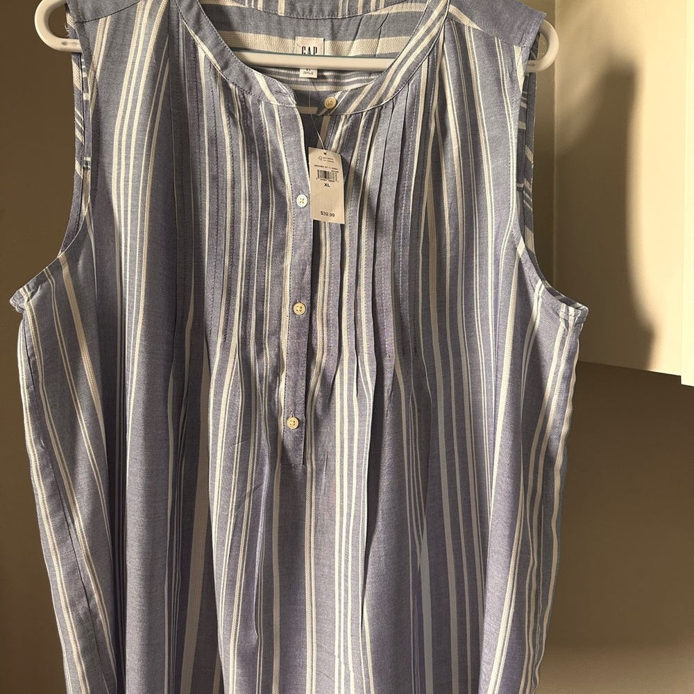 Gap Shirt
